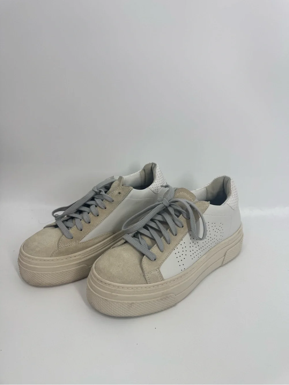 P448 Womens Beige Suede Platform Sneakers Cream Leather Lace Up Low Top Size 39